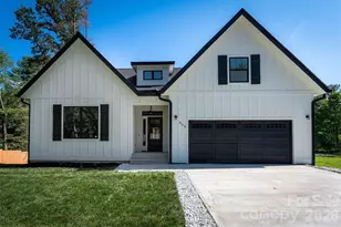 808 Maybank Dr, Hendersonville, NC 28739 - Photo 1