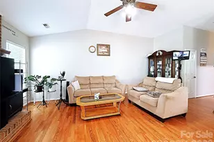 13636 Portpatrick Ln, Matthews, NC 28105 - Photo 11