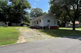 208 Bell St, Mount Holly, NC 28120 - Photo 7