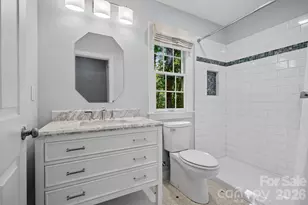 105 Welwyn Ln, Asheville, NC 28805 - Photo 37