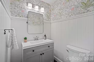 105 Welwyn Ln, Asheville, NC 28805 - Photo 19