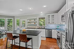 105 Welwyn Ln, Asheville, NC 28805 - Photo 21