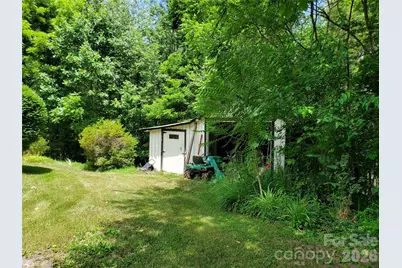 886 Hanging Rock Road, Spruce Pine, NC 28777 - Photo 11