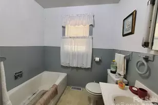886 Hanging Rock Rd, Spruce Pine, NC 28777 - Photo 27