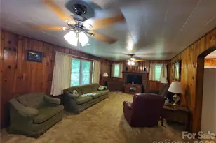 886 Hanging Rock Rd, Spruce Pine, NC 28777 - Photo 19