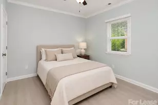 3206 Selwyn Farms Ln, Charlotte, NC 28209 - Photo 9
