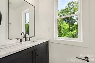 3024 Walter St, Charlotte, NC 28208 - Photo 23