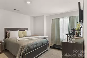 9836 Oak Barrel Ln, Charlotte, NC 28215 - Photo 27