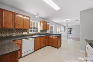 1968 8th St Ln SE, Hickory, NC 28602 - Photo 15