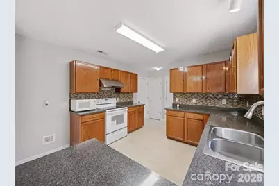 1968 8th Street Lane SE, Hickory, NC 28602 - Photo 17