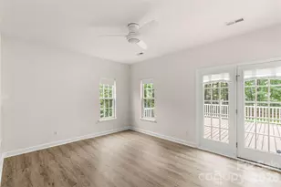 12819 Matisse Ln, Charlotte, NC 28215 - Photo 13