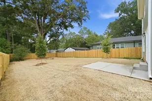1735 Byrum St, Charlotte, NC 28216 - Photo 33