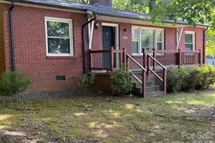 706 12th Ave NE, Hickory, NC 28601 - Photo 1