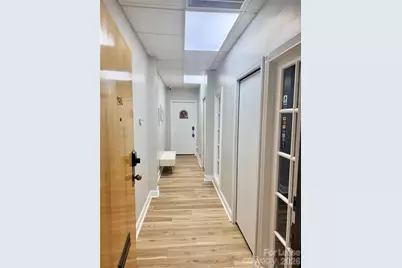 10801 Johnston Road, Charlotte, NC 28226 - Photo 5