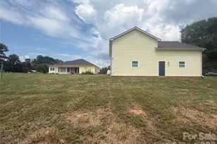1038 Steel Bridge Rd, Mooresboro, NC 28114 - Photo 5