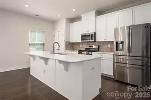 2025 Birchside Dr, Charlotte, NC 28205 - Photo 9