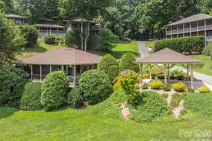 323 Hawks Crest Dr, Waynesville, NC 28786 - Photo 1