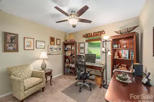 323 Hawks Crest Dr, Waynesville, NC 28786 - Photo 17