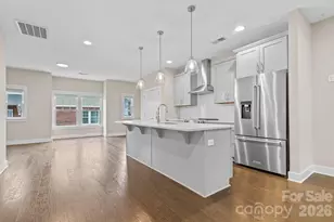 129 Grandin Rd, Charlotte, NC 28208 - Photo 3