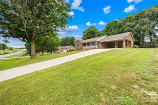 156 Doe Trail Ln, Statesville, NC 28625 - Photo 5