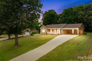 156 Doe Trail Ln, Statesville, NC 28625 - Photo 1