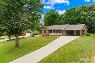 156 Doe Trail Ln, Statesville, NC 28625 - Photo 3