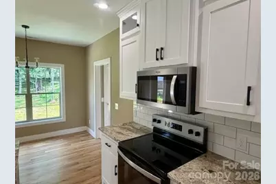 139 Maplewood Court, Hudson, NC 28638 - Photo 5