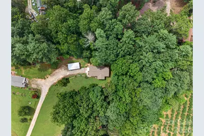 146 Banks View Lane, Hendersonville, NC 28792 - Photo 45