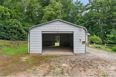 146 Banks View Lane, Hendersonville, NC 28792 - Photo 35