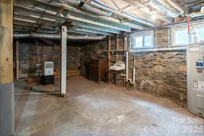 25 Mineral Springs Road, Asheville, NC 28805 - Photo 29