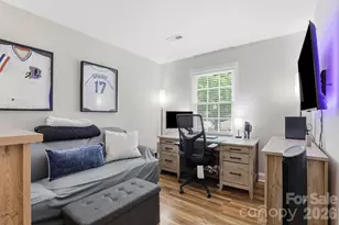 4927 Farm Pond Ln, Charlotte, NC 28212 - Photo 17