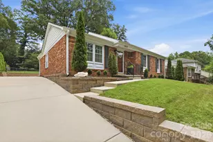 4927 Farm Pond Ln, Charlotte, NC 28212 - Photo 3