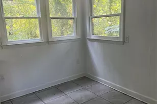 112 10th Ave SE, Hickory, NC 28602 - Photo 5