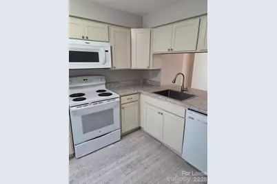 9616 Vinca Circle #A, Charlotte, NC 28213 - Photo 5