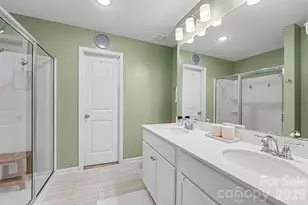 2007 Karen Woods Ln, Charlotte, NC 28216 - Photo 15