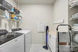 2007 Karen Woods Ln, Charlotte, NC 28216 - Photo 21