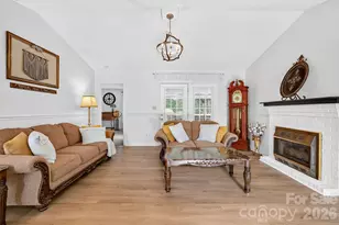 1425 Farmington Hills Dr, Conover, NC 28613 - Photo 7