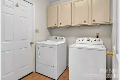 1425 Farmington Hills Drive, Conover, NC 28613 - Photo 21