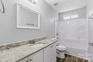 6136 Sunbridge Ct, Charlotte, NC 28269 - Photo 13