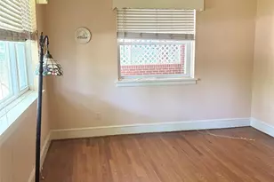 725 5th Ave SW, Hickory, NC 28602 - Photo 9