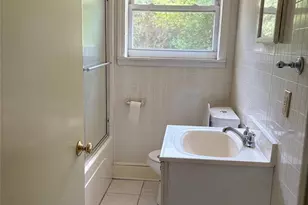 725 5th Ave SW, Hickory, NC 28602 - Photo 11