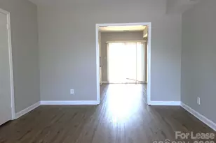 1308 Larkfield Ln, Charlotte, NC 28210 - Photo 5