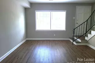 1308 Larkfield Ln, Charlotte, NC 28210 - Photo 3