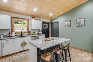 295 Penland St, Clyde, NC 28721 - Photo 9