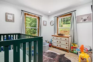 295 Penland St, Clyde, NC 28721 - Photo 19