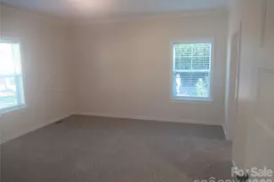 101 River Hills Ln, Morganton, NC 28655 - Photo 15