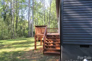 101 River Hills Ln, Morganton, NC 28655 - Photo 3