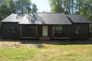 101 River Hills Ln, Morganton, NC 28655 - Photo 1