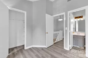 6315 Windsor Gate Ln, Charlotte, NC 28215 - Photo 11