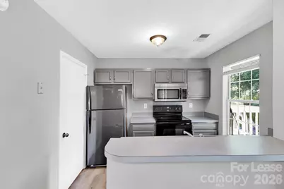 6315 Windsor Gate Lane, Charlotte, NC 28215 - Photo 3